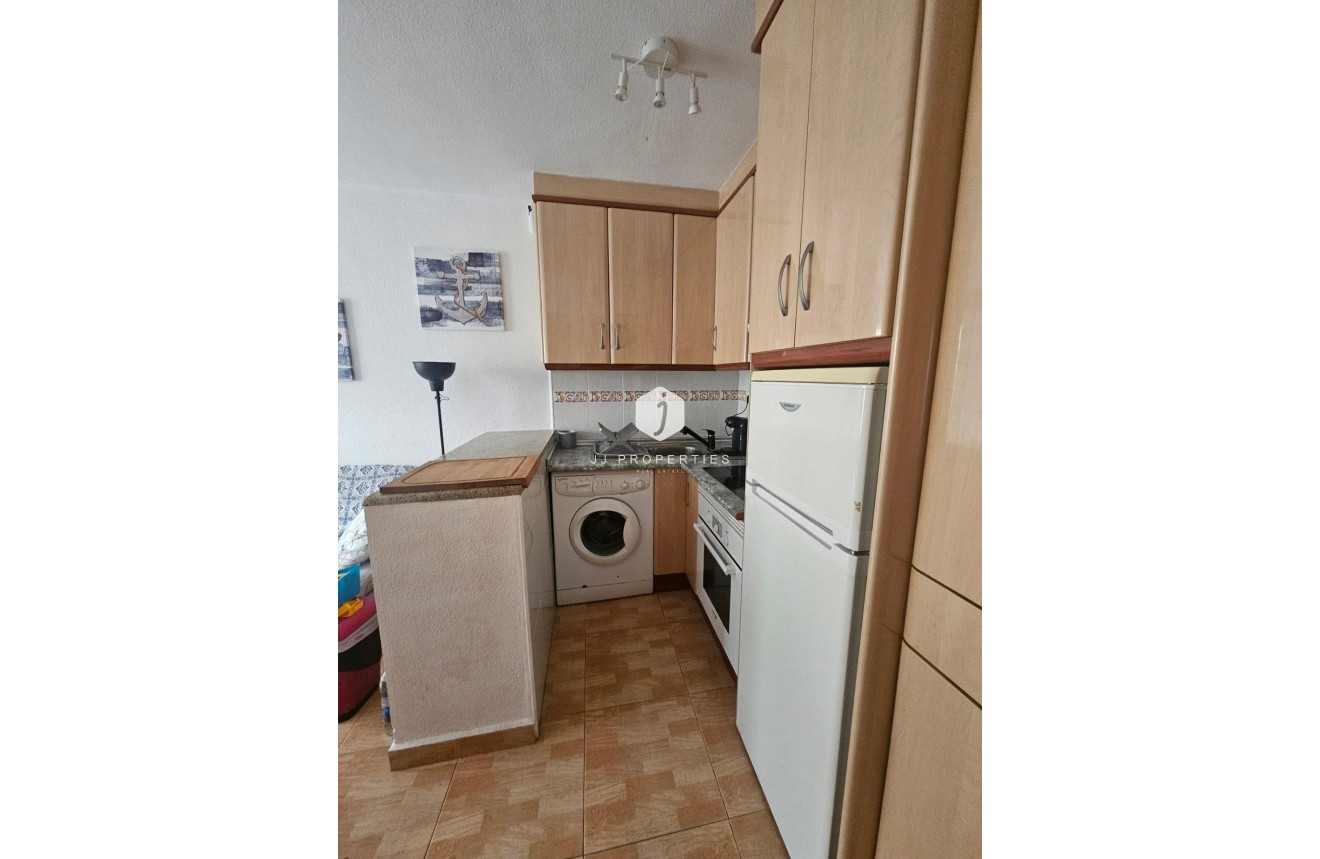 Resale - Bungalow -
Torrevieja - Lago Jardin