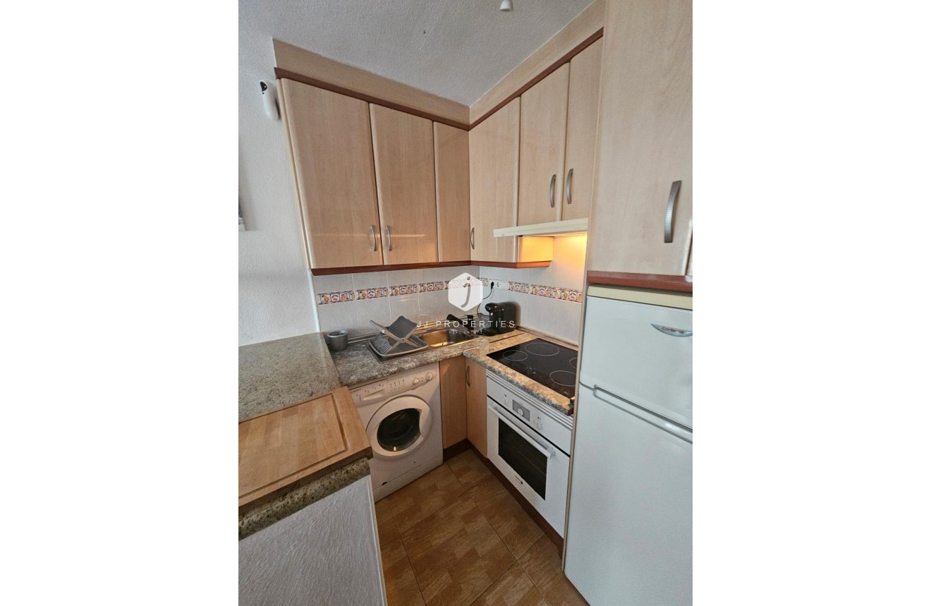 Resale - Bungalow -
Torrevieja - Lago Jardin