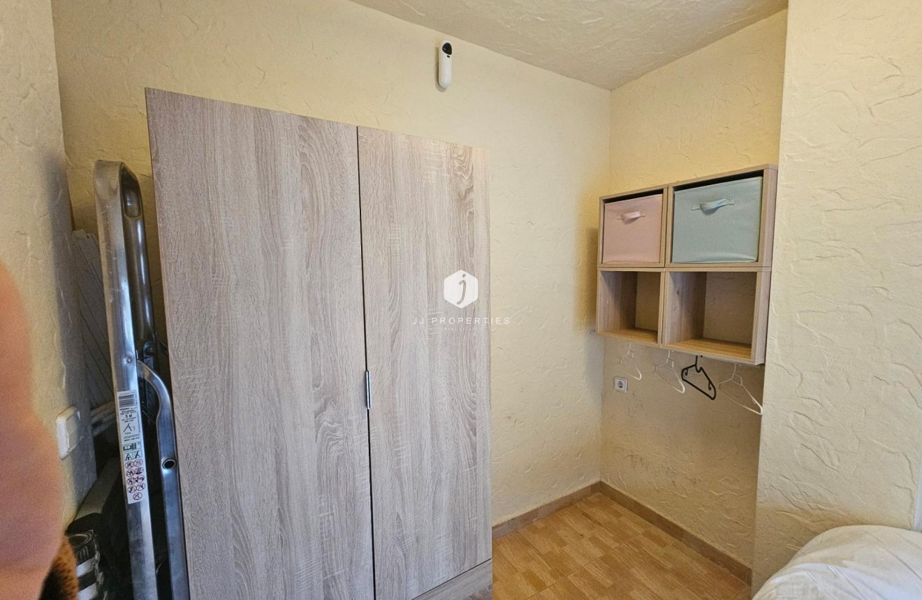 Resale - Bungalow -
Torrevieja - Lago Jardin