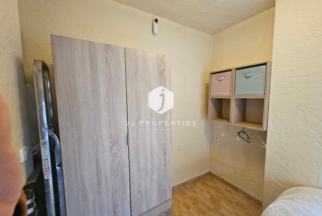 Resale - Bungalow -
Torrevieja - Lago Jardin