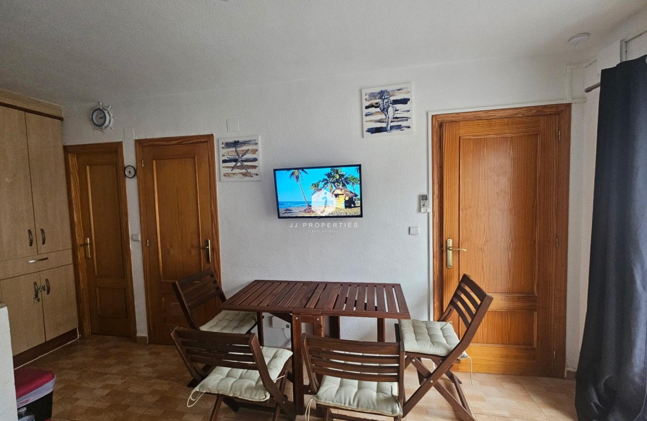 Resale - Bungalow -
Torrevieja - Lago Jardin