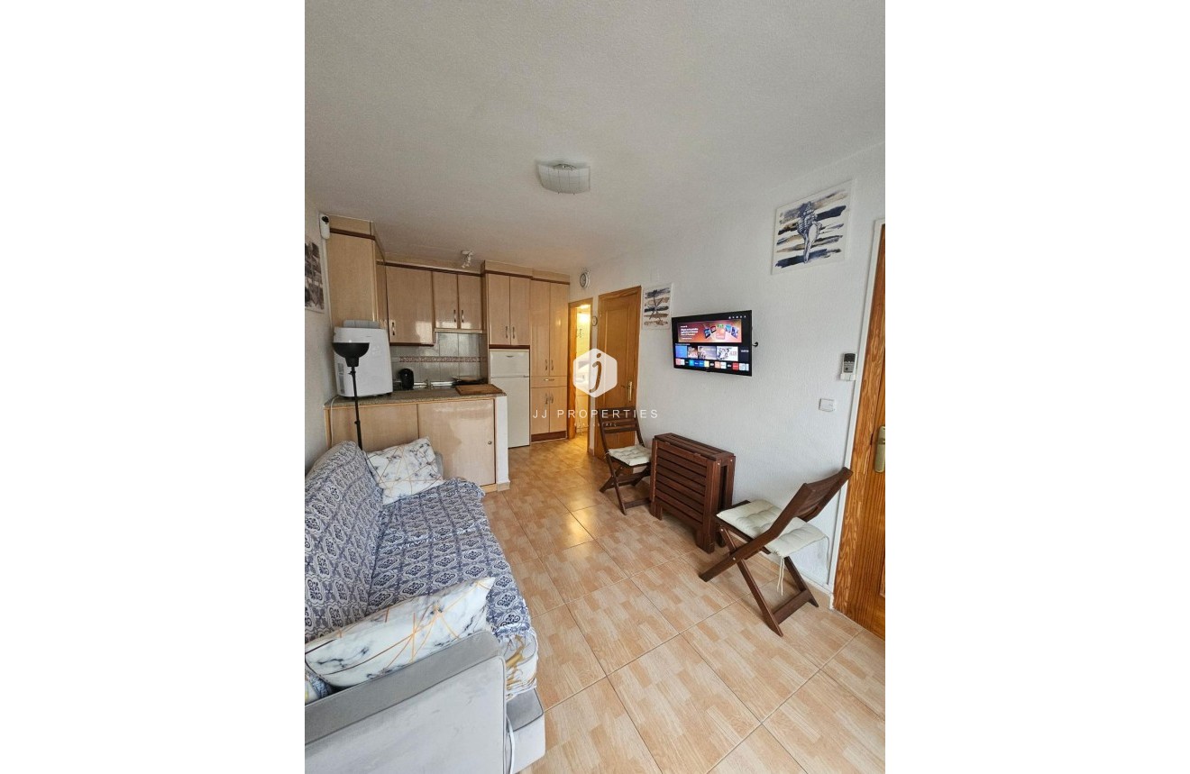 Resale - Bungalow -
Torrevieja - Lago Jardin