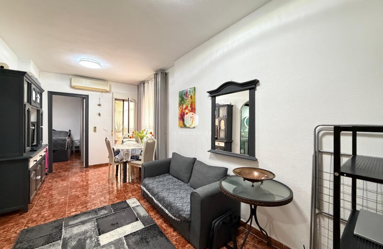 D'occasion - Appartement -
Torrevieja - Estacion de autobuses