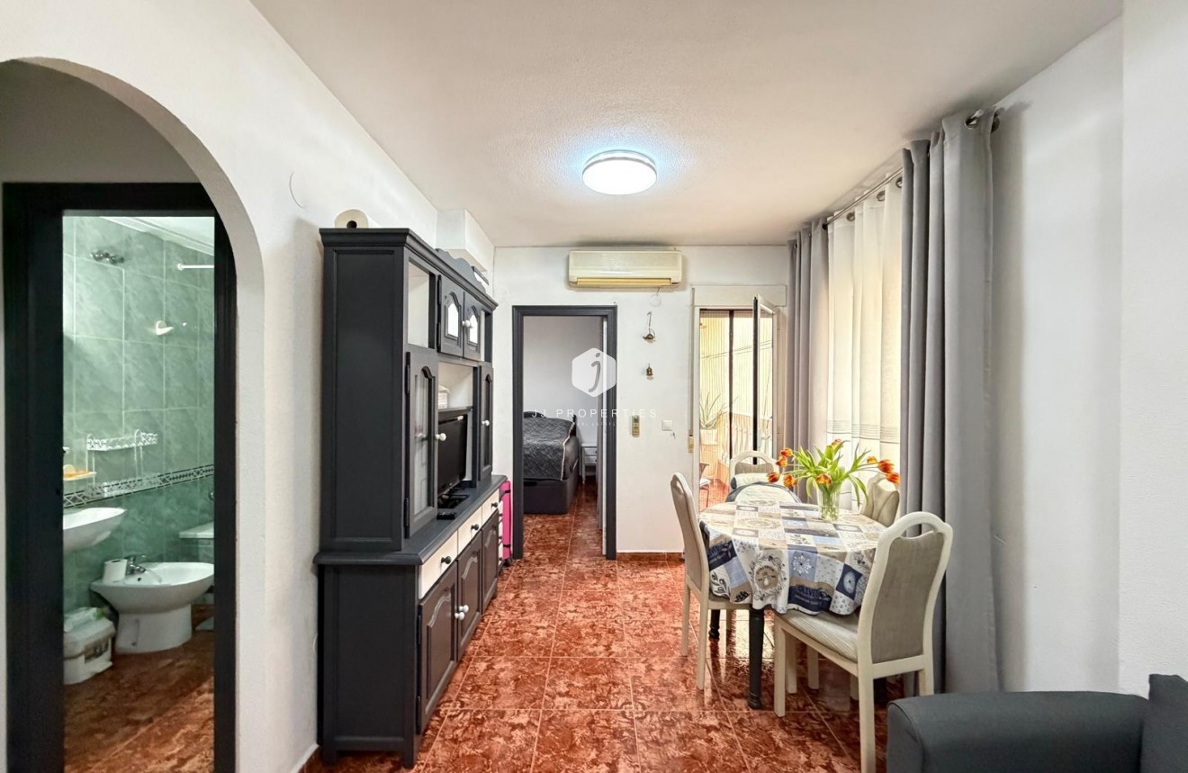 D'occasion - Appartement -
Torrevieja - Estacion de autobuses