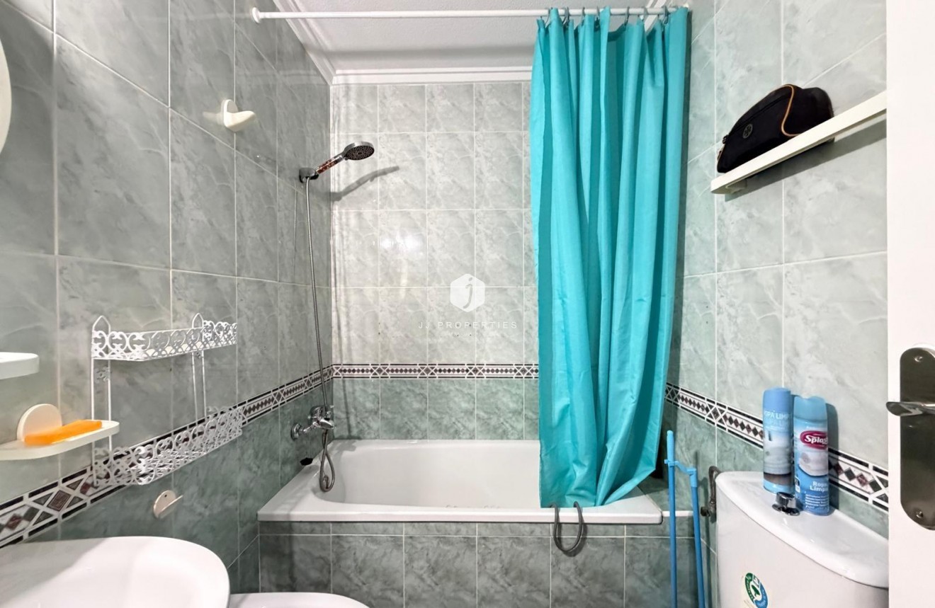 D'occasion - Appartement -
Torrevieja - Estacion de autobuses