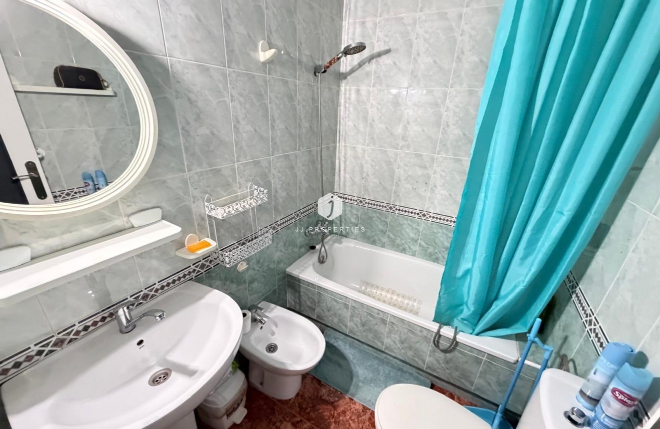 D'occasion - Appartement -
Torrevieja - Estacion de autobuses