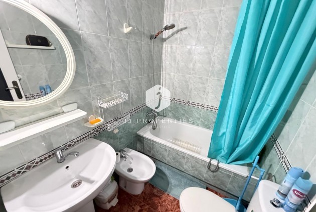 D'occasion - Appartement -
Torrevieja - Estacion de autobuses