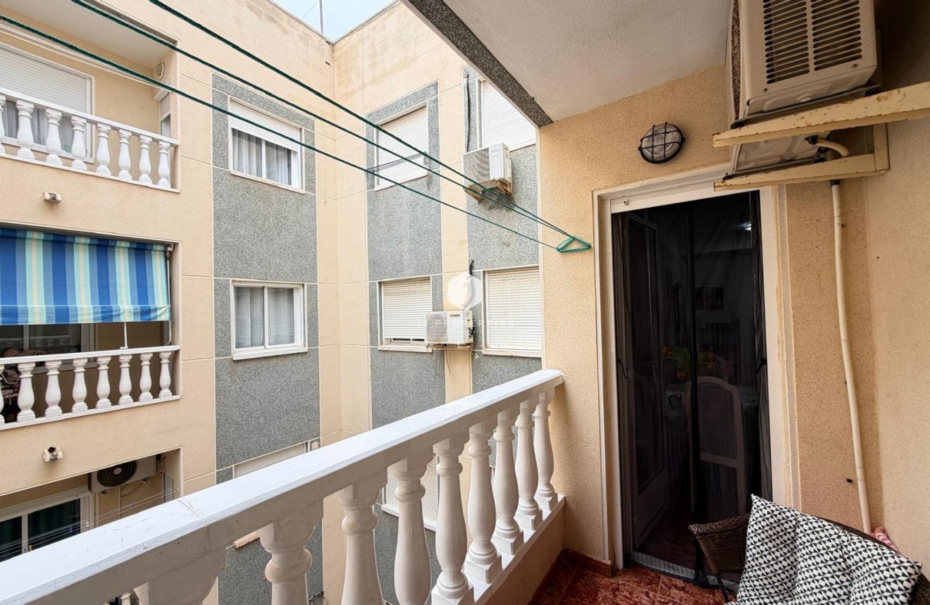 D'occasion - Appartement -
Torrevieja - Estacion de autobuses