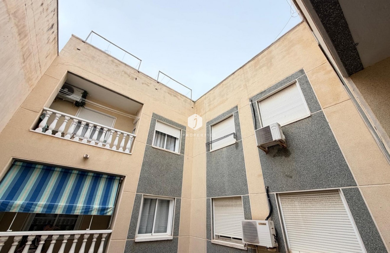 D'occasion - Appartement -
Torrevieja - Estacion de autobuses