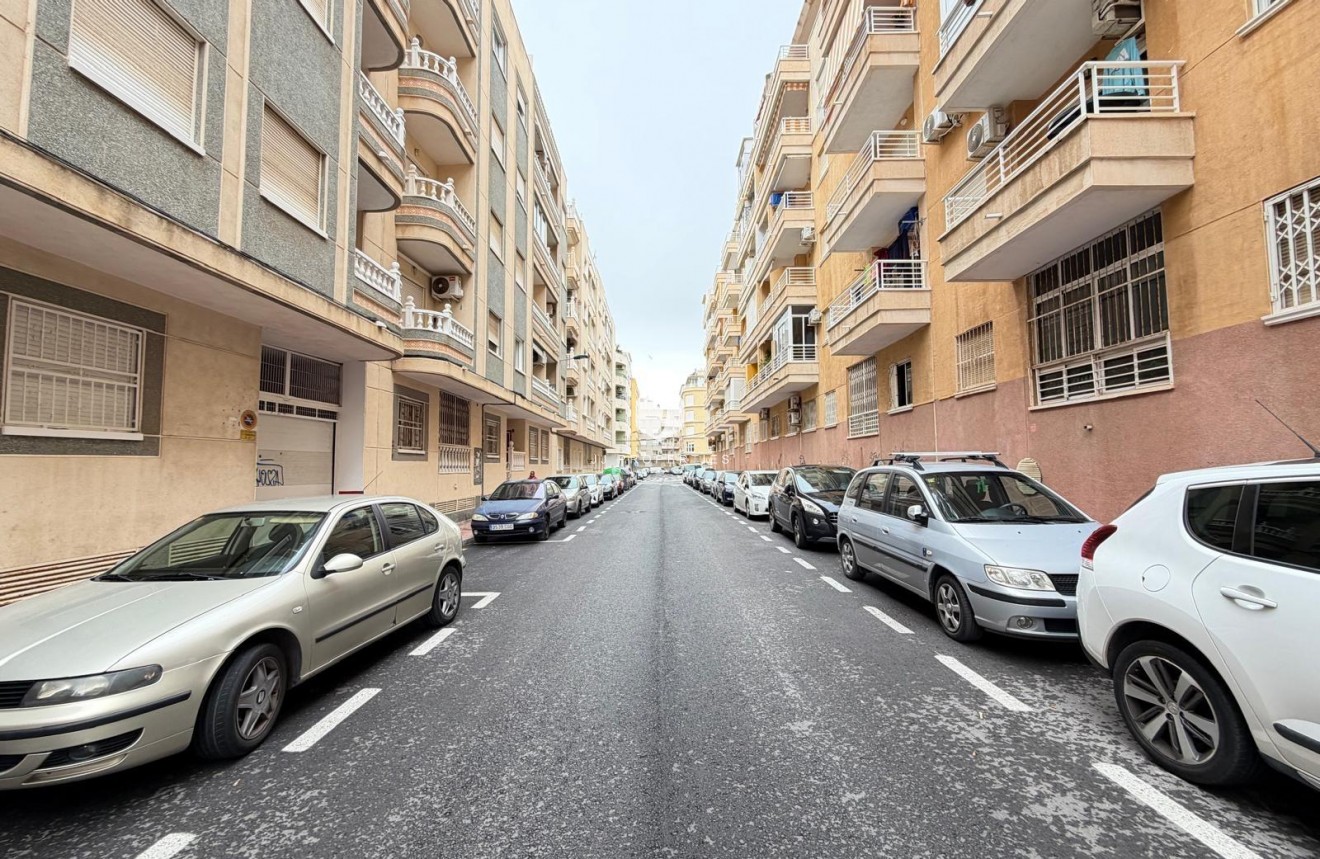 D'occasion - Appartement -
Torrevieja - Estacion de autobuses