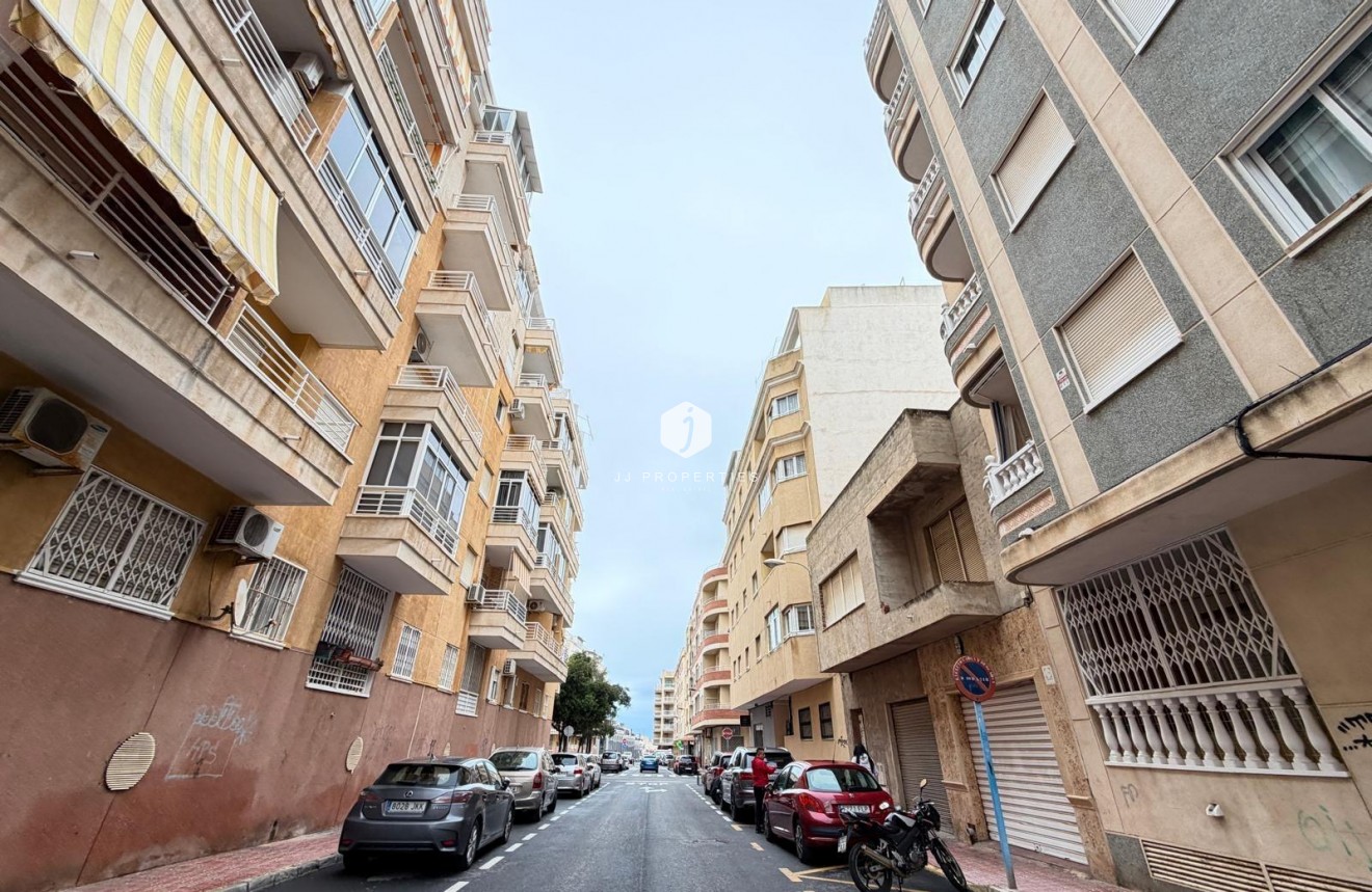 D'occasion - Appartement -
Torrevieja - Estacion de autobuses