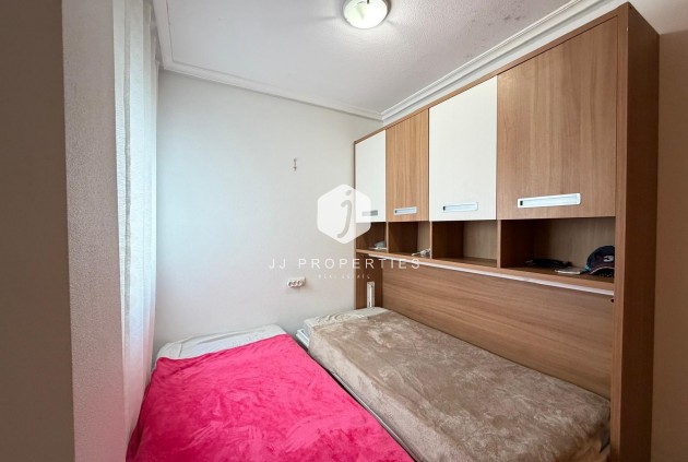 Resale - Apartment / flat -
Torrevieja - Playa del Cura