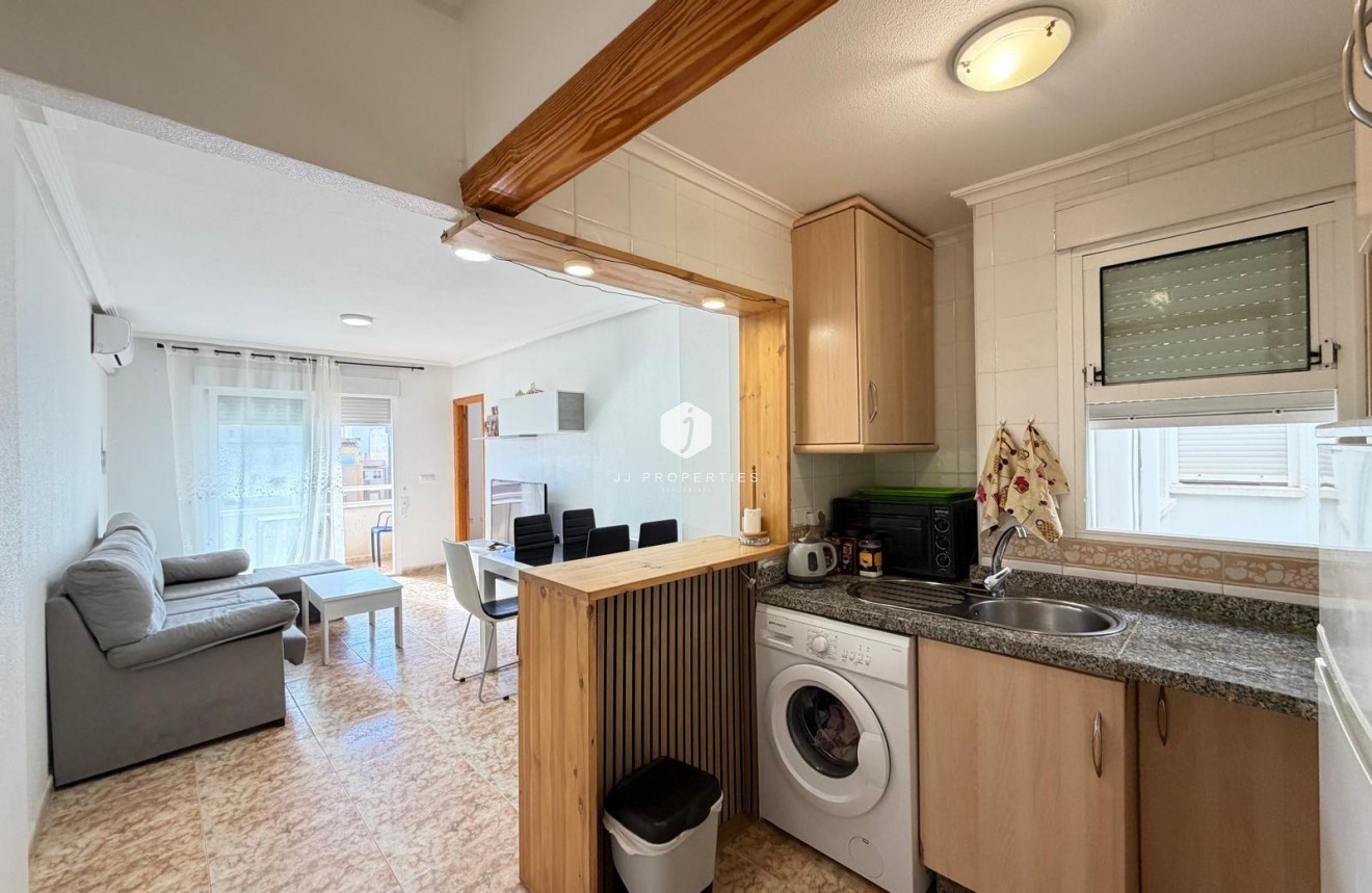 Resale - Apartment / flat -
Torrevieja - Playa del Cura