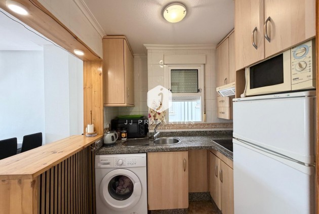 Resale - Apartment / flat -
Torrevieja - Playa del Cura