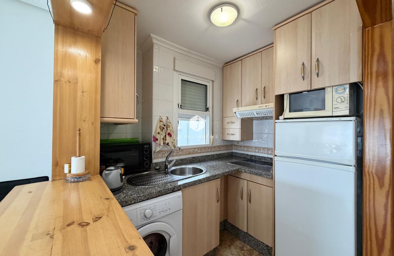 Resale - Apartment / flat -
Torrevieja - Playa del Cura