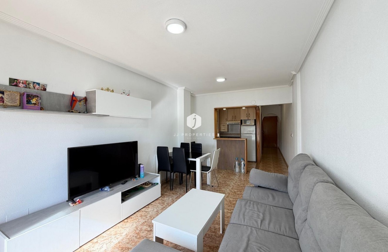Resale - Apartment / flat -
Torrevieja - Playa del Cura