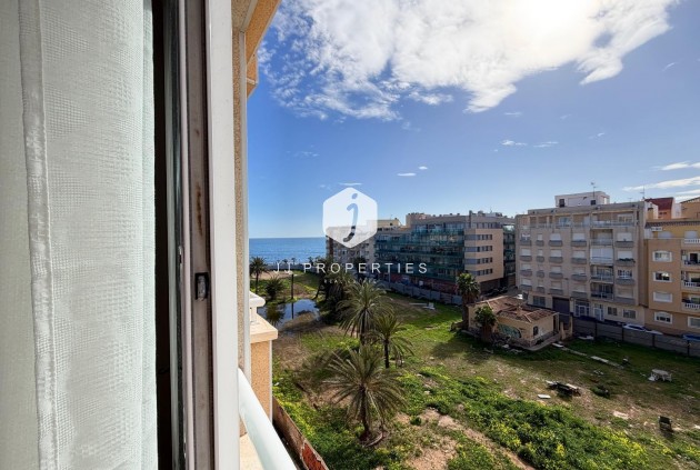 Resale - Apartment / flat -
Torrevieja - Playa del Cura