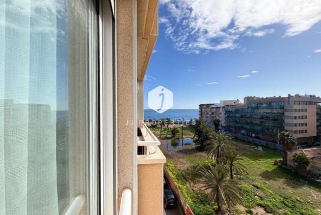 Resale - Apartment / flat -
Torrevieja - Playa del Cura