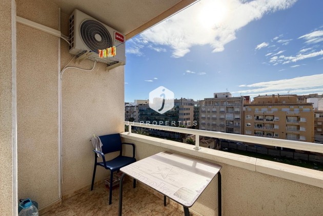 Resale - Apartment / flat -
Torrevieja - Playa del Cura
