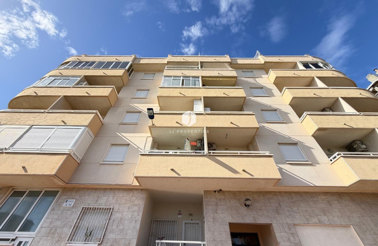 Resale - Apartment / flat -
Torrevieja - Playa del Cura