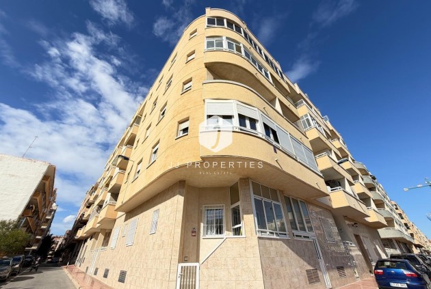 Resale - Apartment / flat -
Torrevieja - Playa del Cura