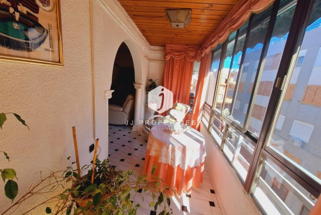 Resale - Apartment / flat -
Torrevieja - Acequion