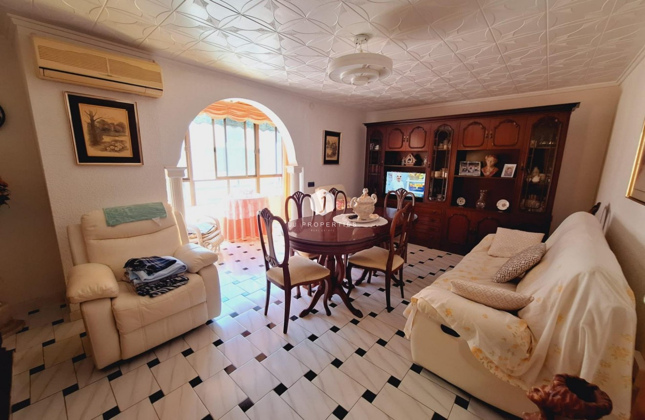 Resale - Apartment / flat -
Torrevieja - Acequion