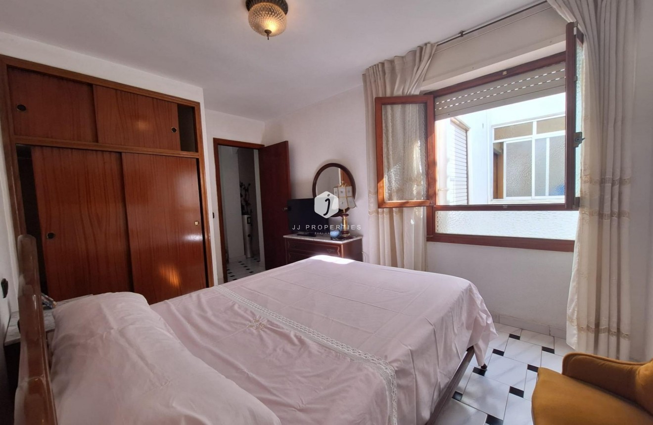 Resale - Apartment / flat -
Torrevieja - Acequion