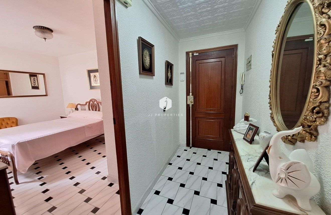 Resale - Apartment / flat -
Torrevieja - Acequion