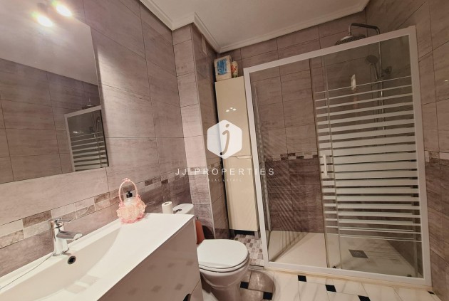 Resale - Apartment / flat -
Torrevieja - Acequion