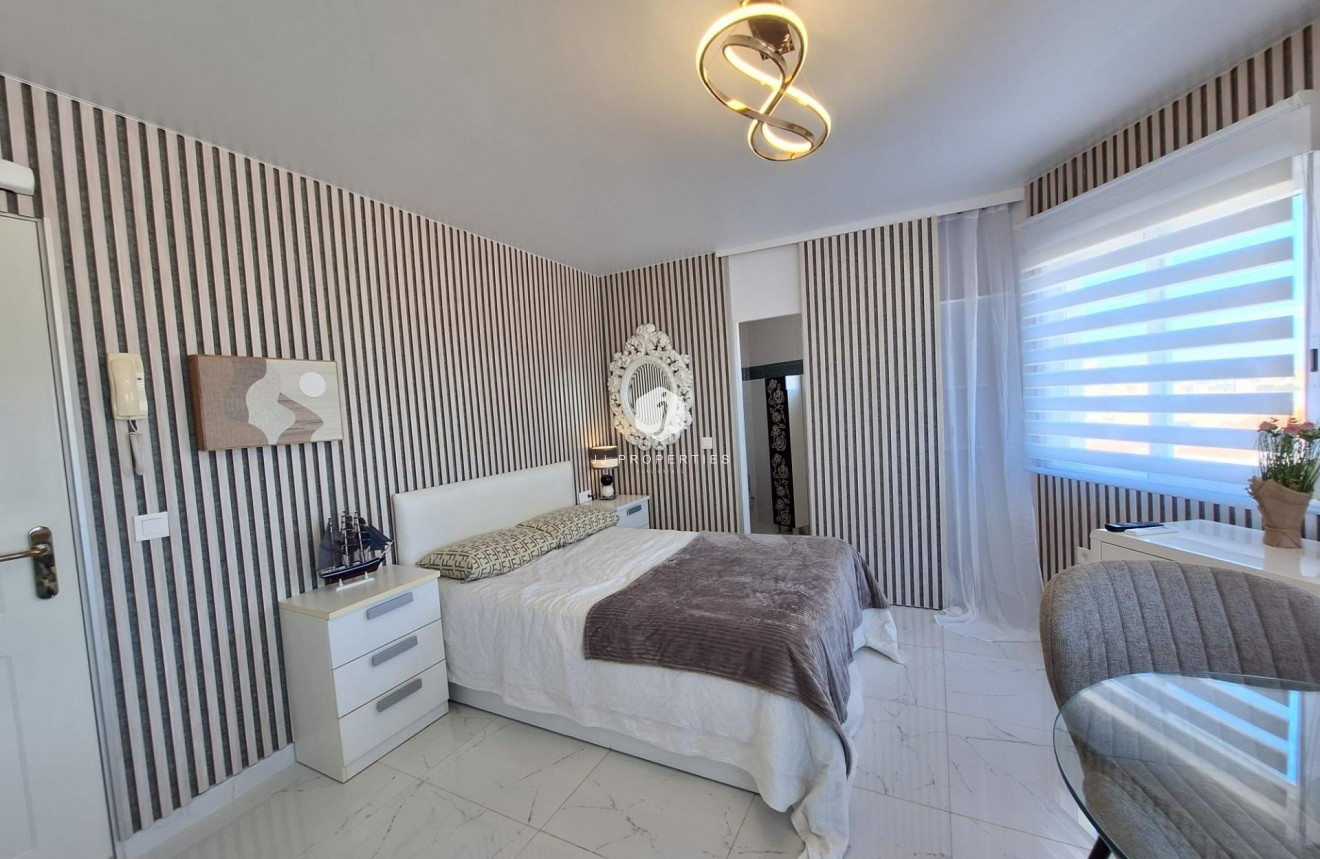 D'occasion - Appartement -
Torrevieja - Torrejón
