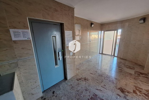 D'occasion - Appartement -
Torrevieja - Torrejón