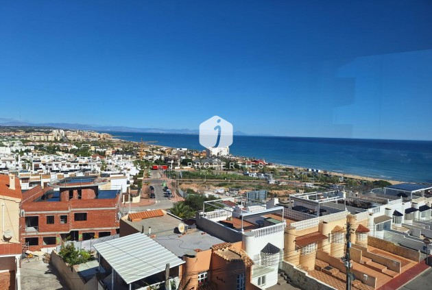 D'occasion - Appartement -
Torrevieja - Torrejón