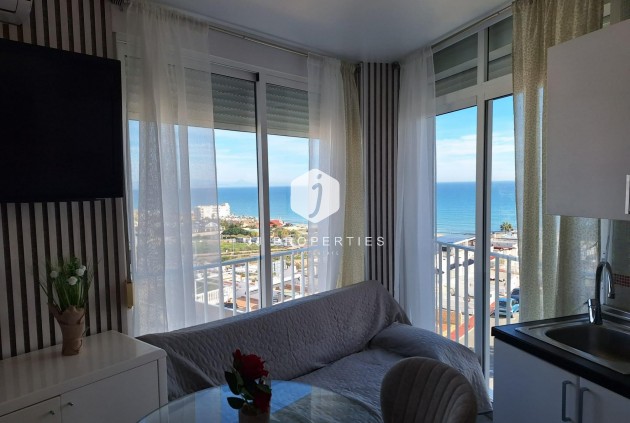 D'occasion - Appartement -
Torrevieja - Torrejón