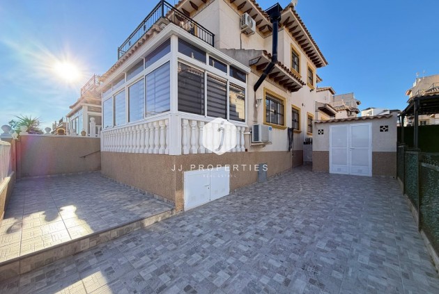 Resale - Chalet -
Orihuela Costa - Las Filipinas