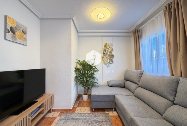 Resale - Chalet -
Orihuela Costa - Las Filipinas