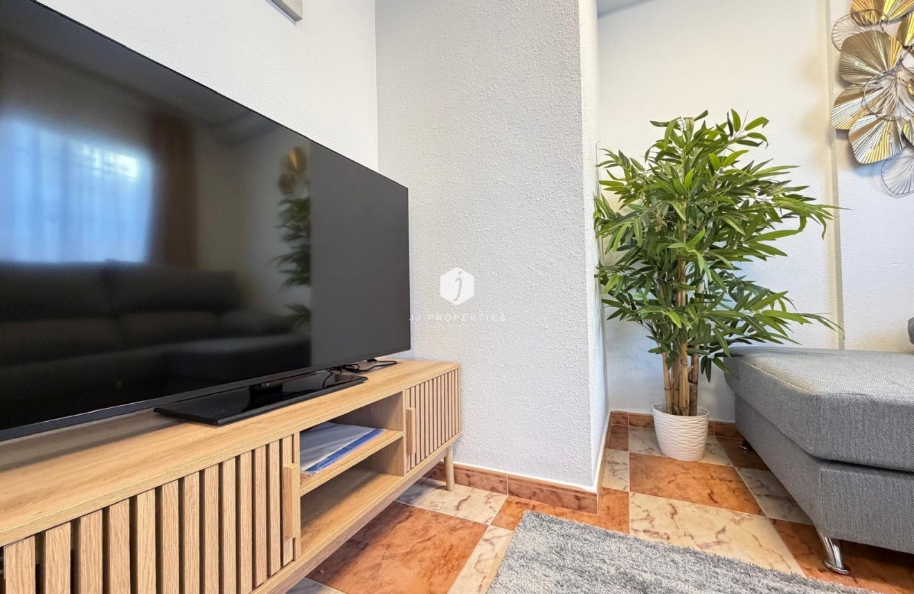 Resale - Chalet -
Orihuela Costa - Las Filipinas