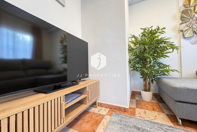 Resale - Chalet -
Orihuela Costa - Las Filipinas