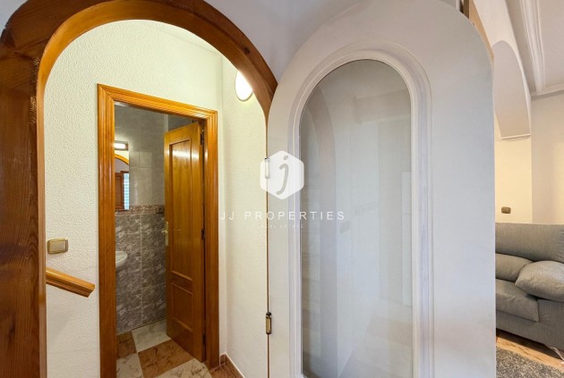 Resale - Chalet -
Orihuela Costa - Las Filipinas