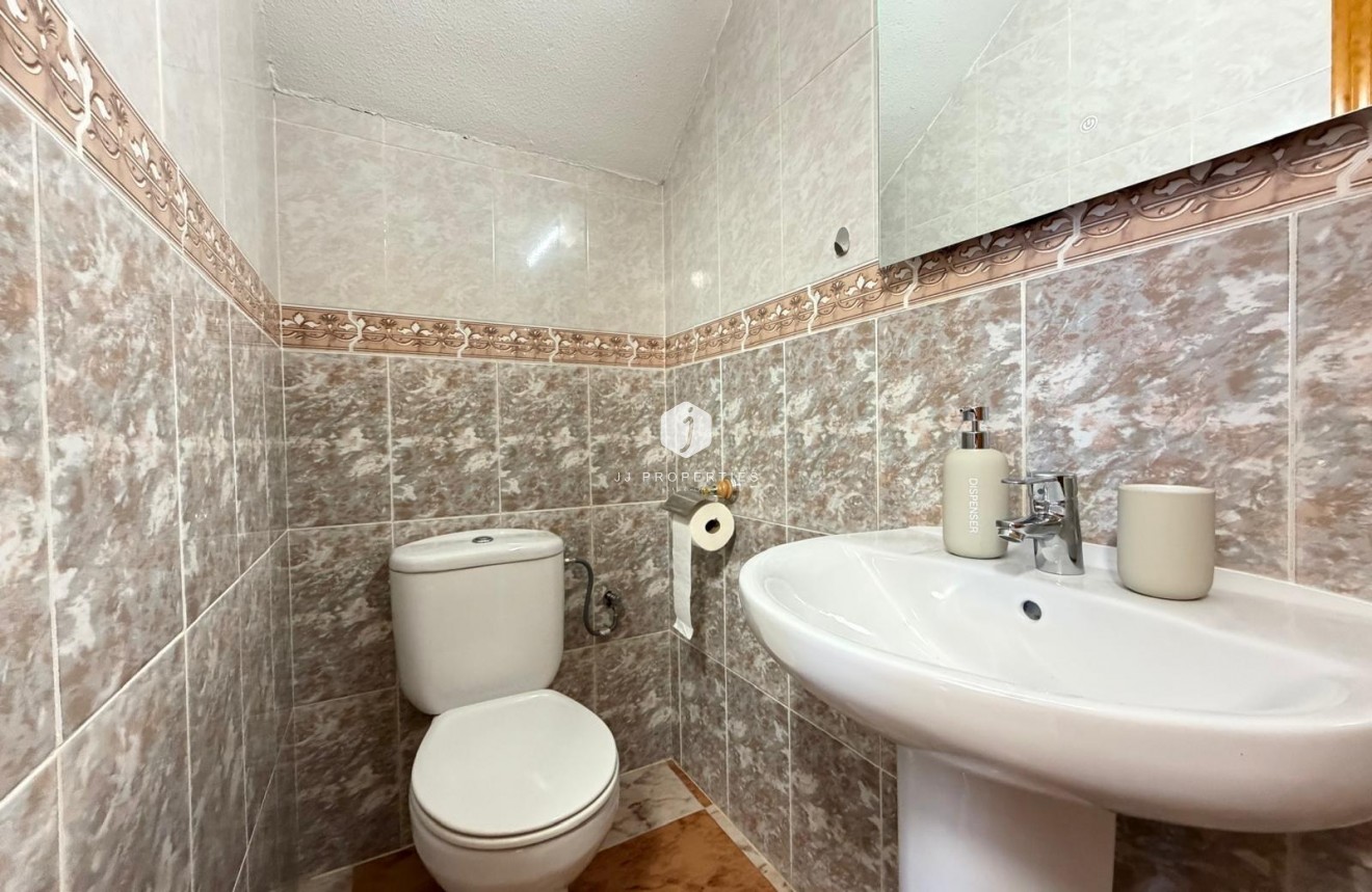Resale - Chalet -
Orihuela Costa - Las Filipinas