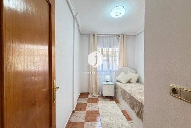 Resale - Chalet -
Orihuela Costa - Las Filipinas
