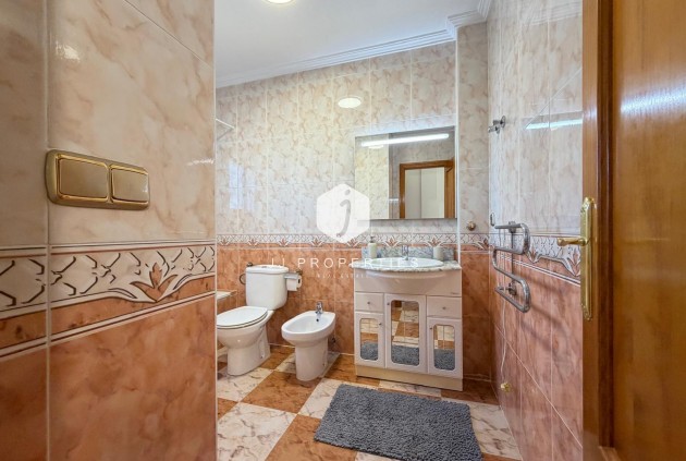 Resale - Chalet -
Orihuela Costa - Las Filipinas