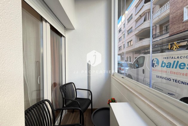 Resale - Apartment / flat -
Torrevieja