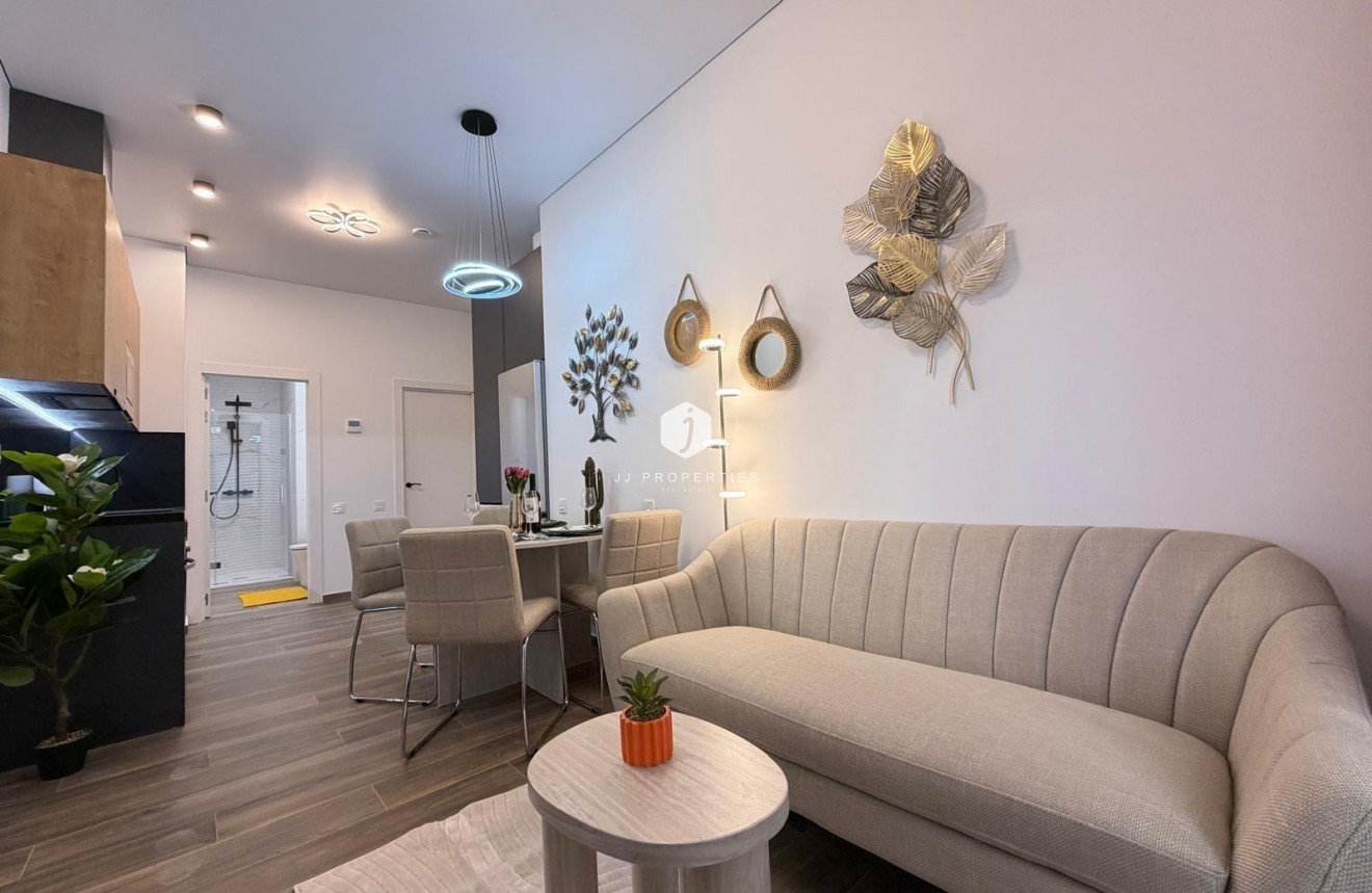 Resale - Apartment / flat -
Torrevieja