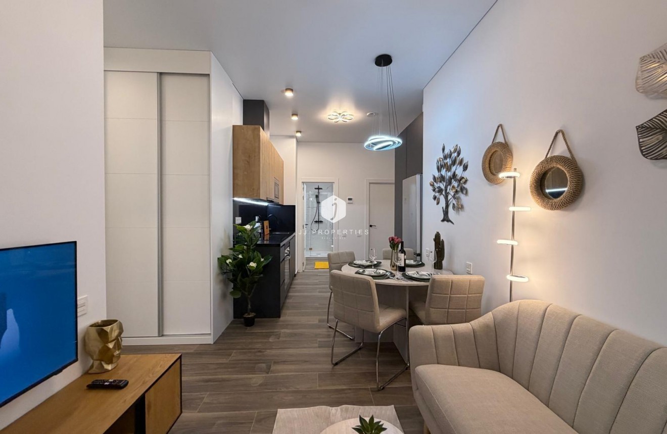 Resale - Apartment / flat -
Torrevieja