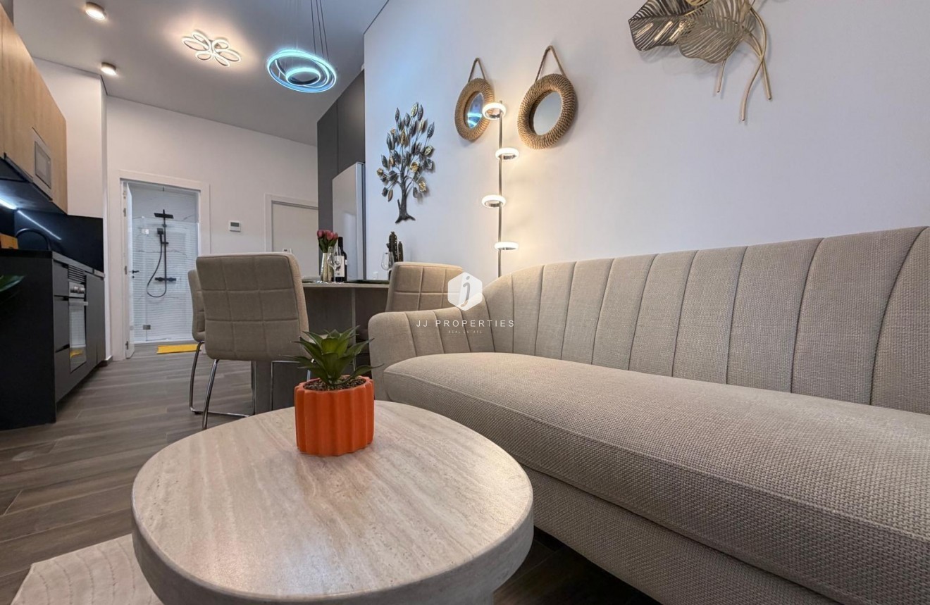 Resale - Apartment / flat -
Torrevieja