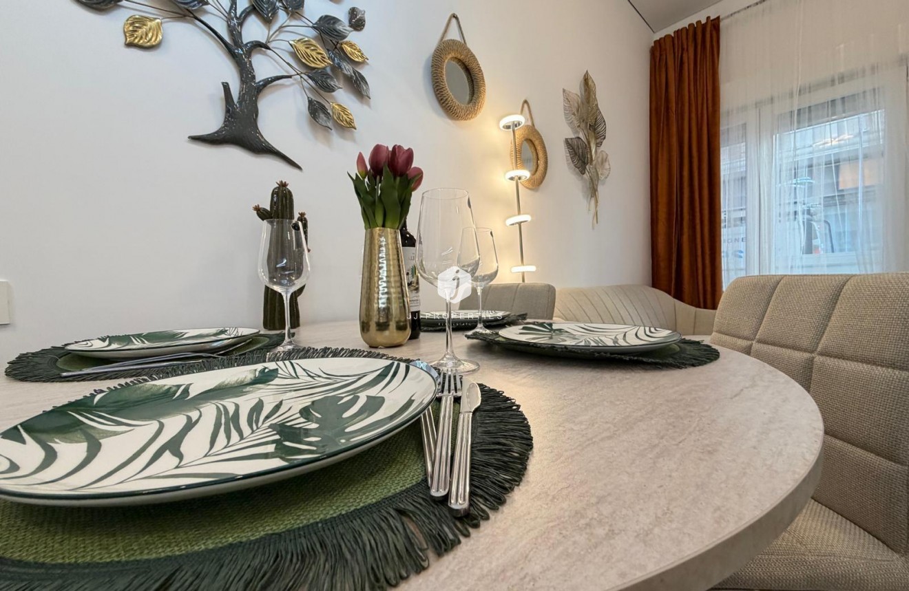 Resale - Apartment / flat -
Torrevieja