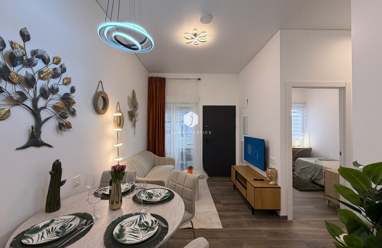 Resale - Apartment / flat -
Torrevieja