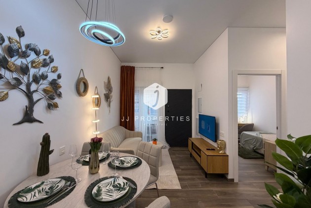 Resale - Apartment / flat -
Torrevieja