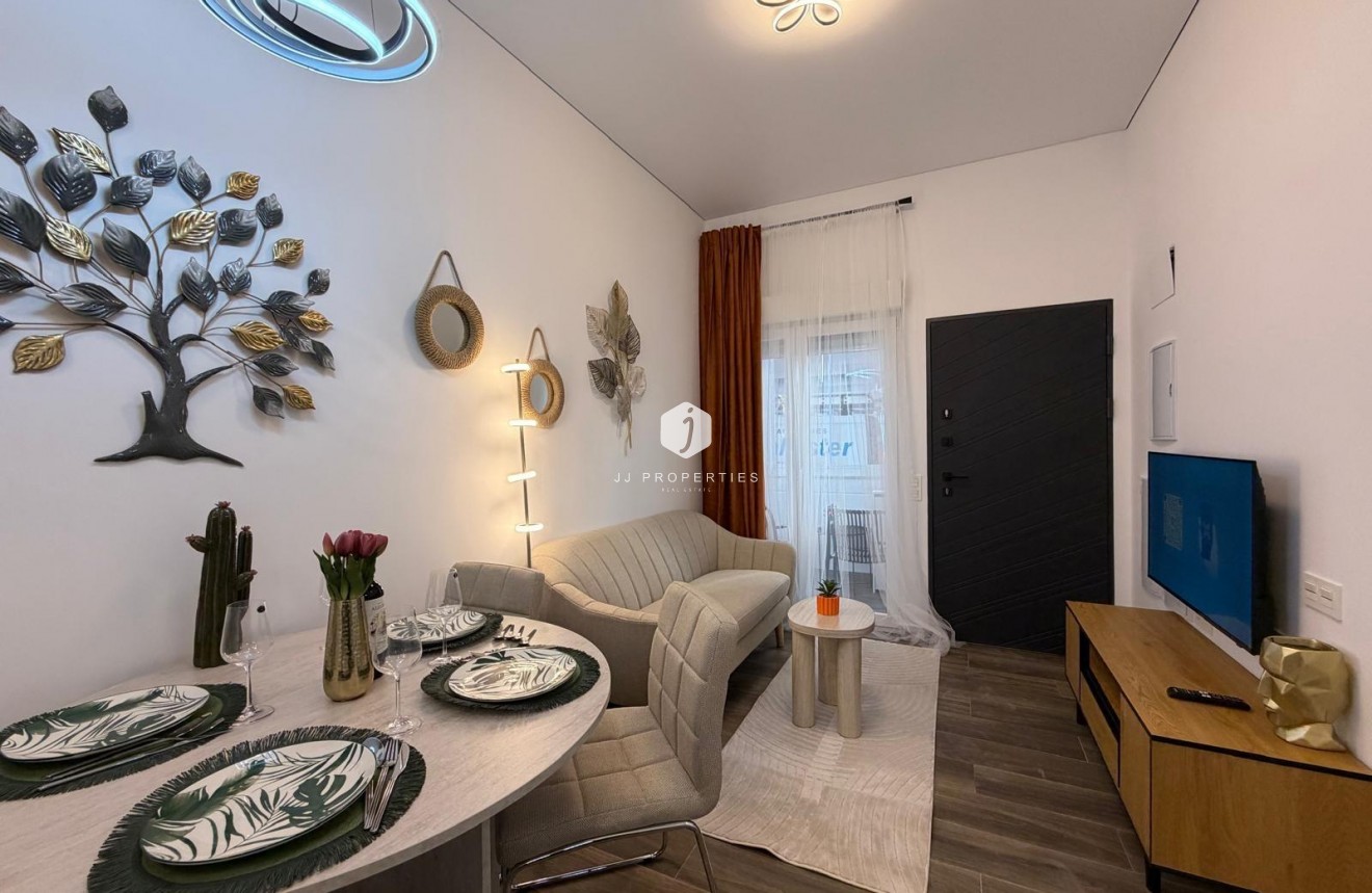 Resale - Apartment / flat -
Torrevieja